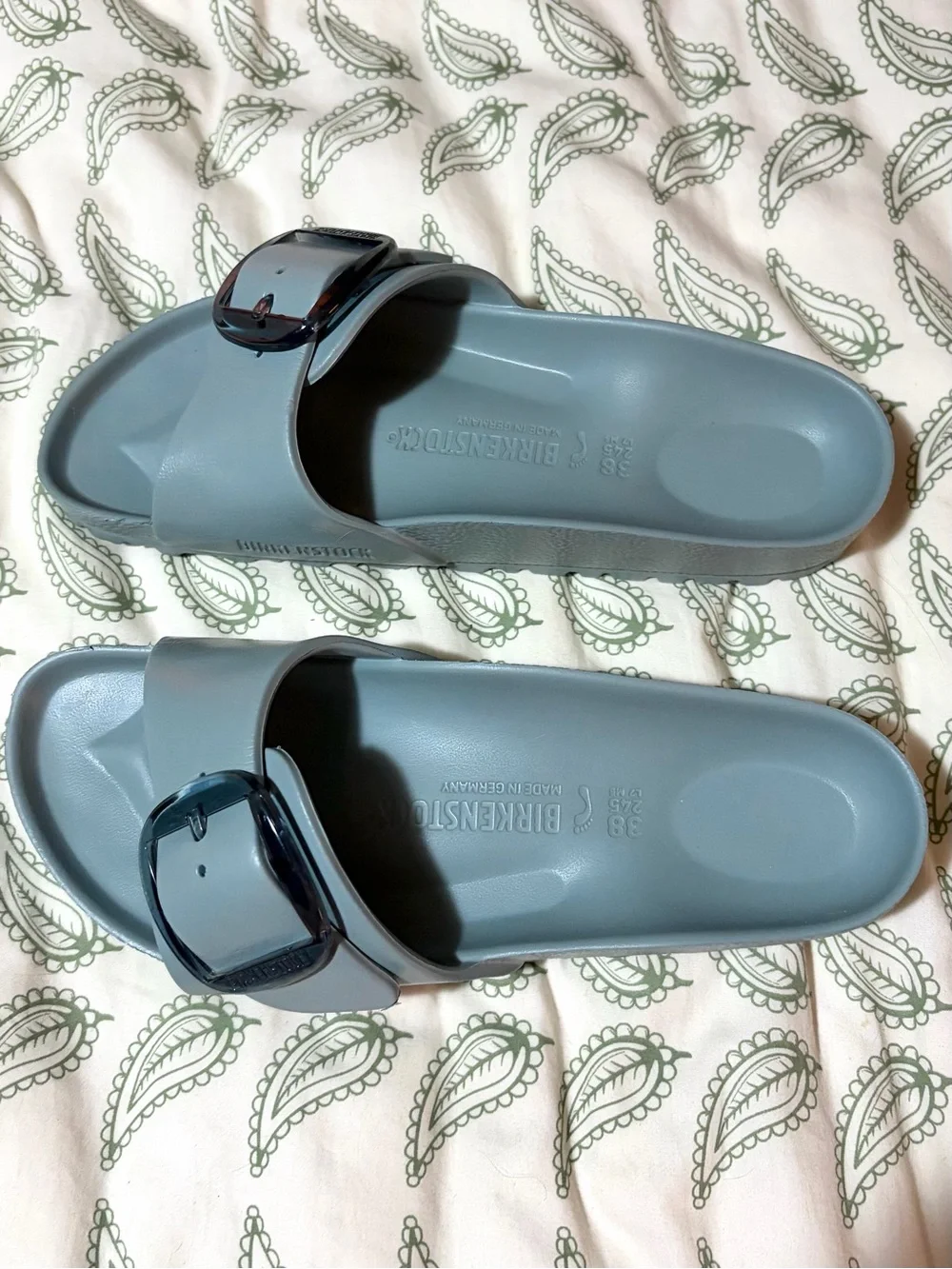 Birkenstock Women's Madrid Big Buckle Sandal Slide Sandals Sage Green 38